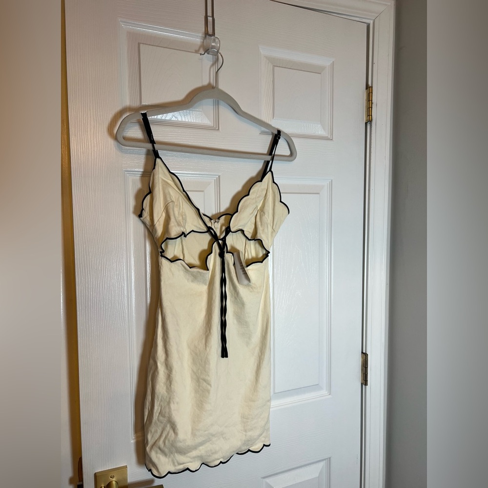 Tularosa Tashi Mini Dress in Ivory & Black - Picture 3 of 5